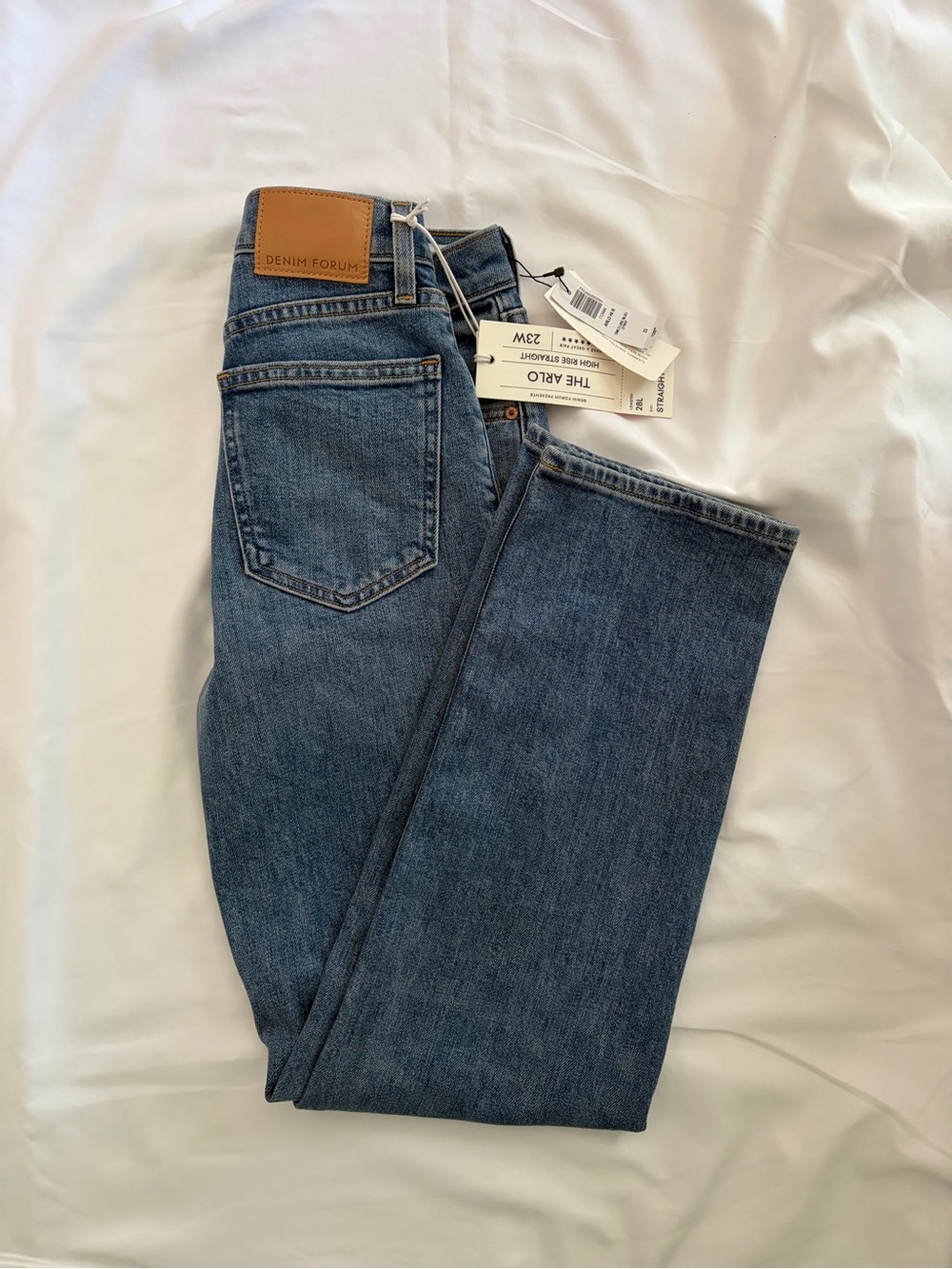 NWT Aritzia Denim Forum The Arlo Hi-Rise Straight Jean